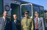 На снимке (слева направо): Т.Стаффорд, член-корреспондент АН СССР К.Д.Бушуев, В.А.Шаталов и Ю.Сернан во время посещения космодрома Байконур.