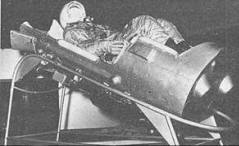 Ракетное катапультируемое кресло, которое устанавливалось наклонно в спускаемом аппарате корабля «Восток» за отстреливаемым входным люком. Из шести космонавтов, совершивших полеты на КК «Восток», только Ю. Гагарин совершил посадку в спускаемом аппарате.
